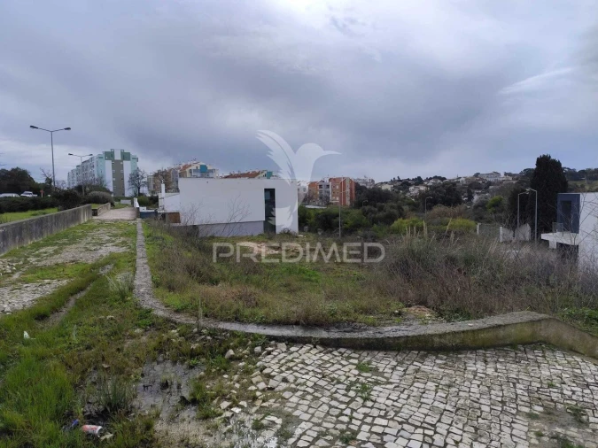 Terreno para Venda em Charneca de Caparica e Sobreda Foto 6