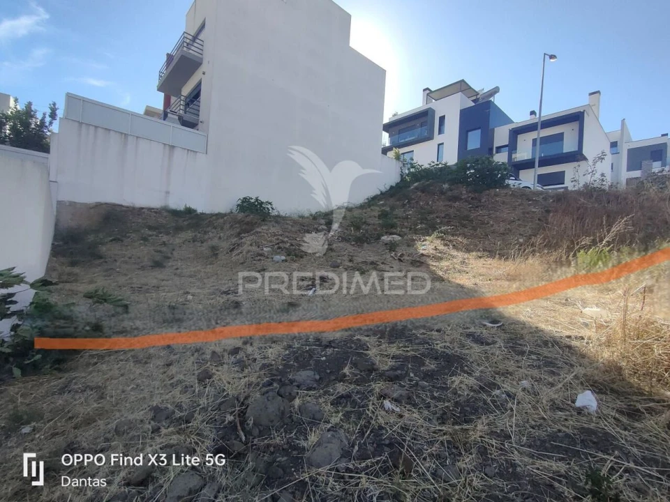 Terreno para Venda em Pontinha e Famões Foto 7