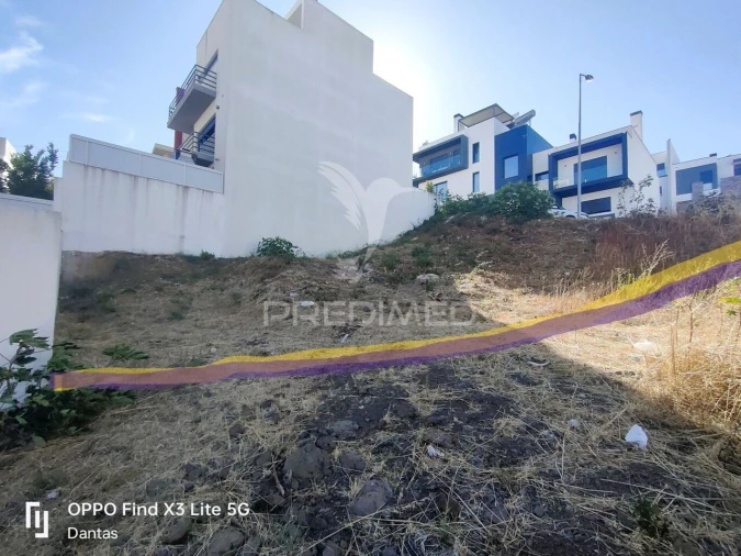 Terreno para Venda em Pontinha e Famões Foto 6