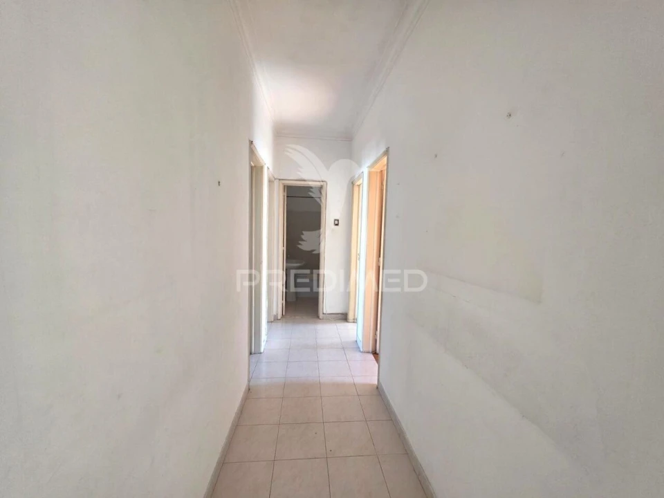 Apartamento T3 para Venda em Almada, Cova da Piedade, Pragal e Cacilhas Foto 7