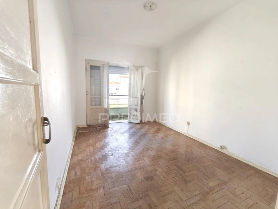 Apartamento T3 para Venda em Almada, Cova da Piedade, Pragal e Cacilhas Foto 15