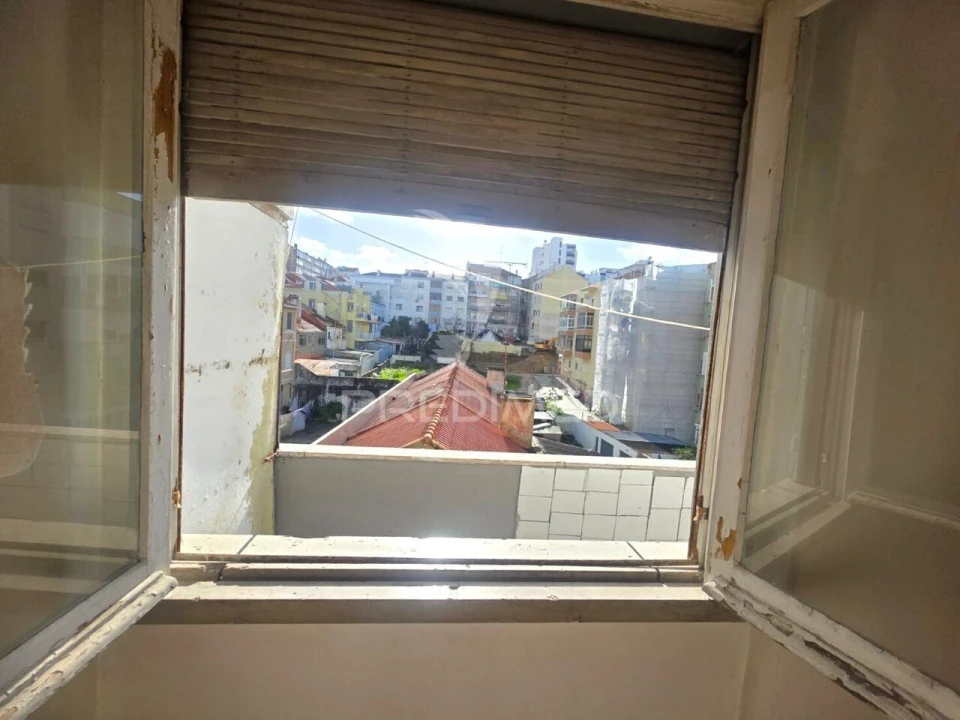 Apartamento T3 para Venda em Almada, Cova da Piedade, Pragal e Cacilhas Foto 10
