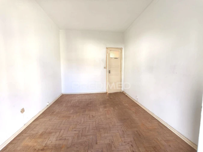 Apartamento T3 para Venda em Almada, Cova da Piedade, Pragal e Cacilhas Foto 16