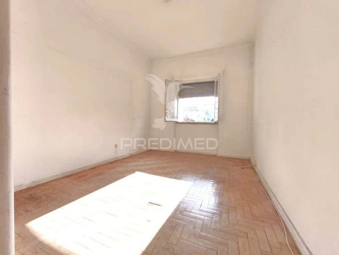 Apartamento T3 para Venda em Almada, Cova da Piedade, Pragal e Cacilhas Foto 11