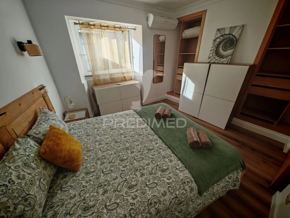 Moradia T5 para Venda em Estômbar e Parchal Foto 12