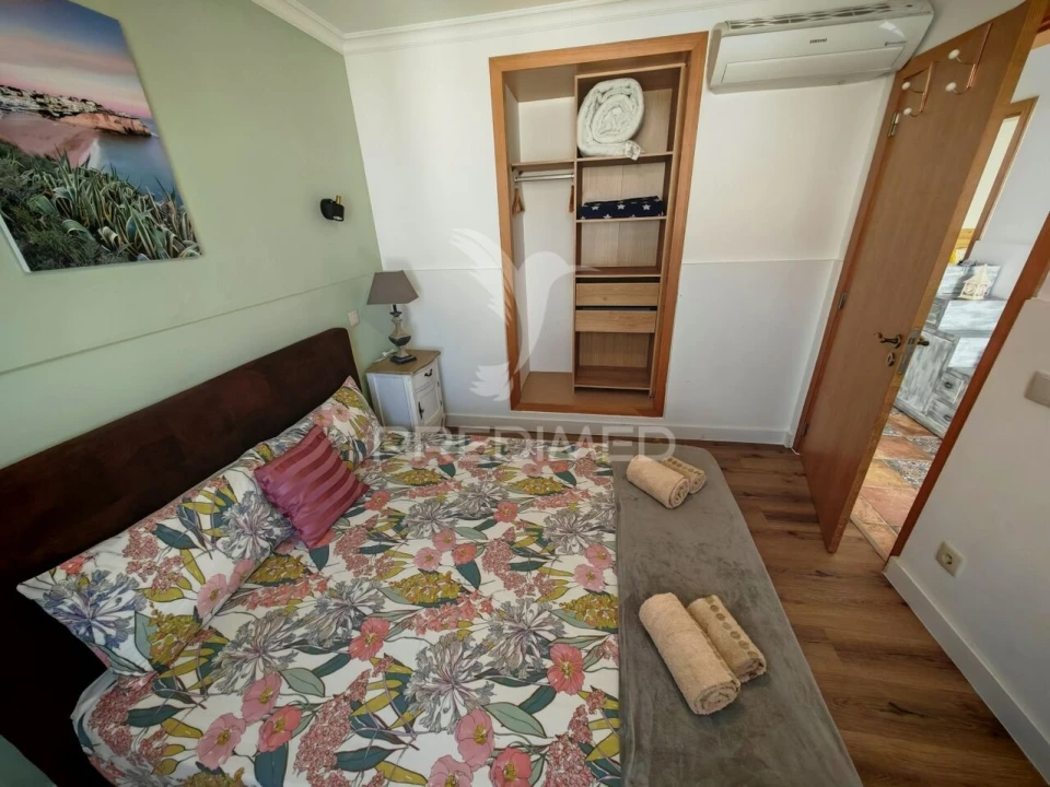 Moradia T5 para Venda em Estômbar e Parchal Foto 8