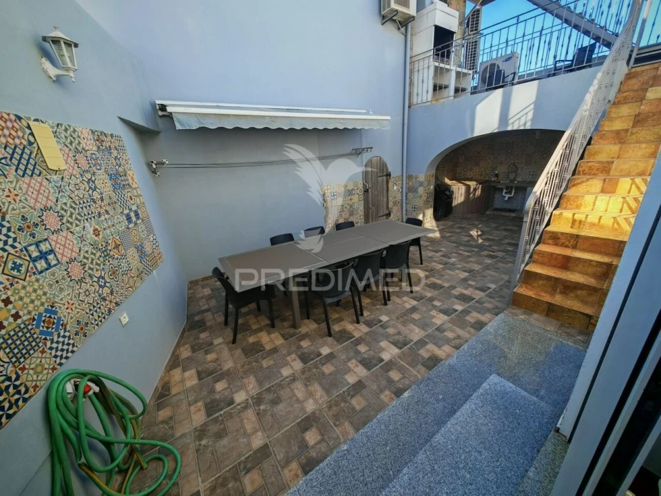 Moradia T5 para Venda em Estômbar e Parchal Foto 15