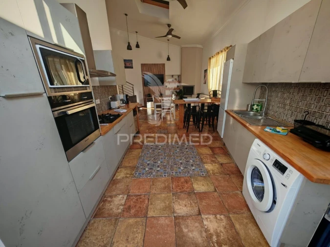 Moradia T5 para Venda em Estômbar e Parchal Foto 4