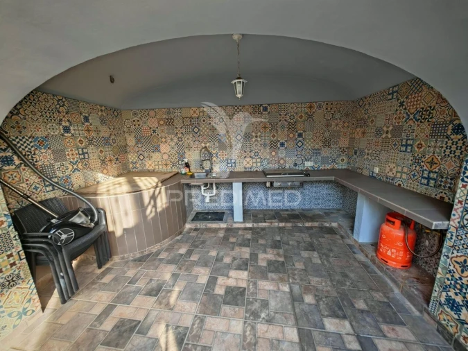 Moradia T5 para Venda em Estômbar e Parchal Foto 3