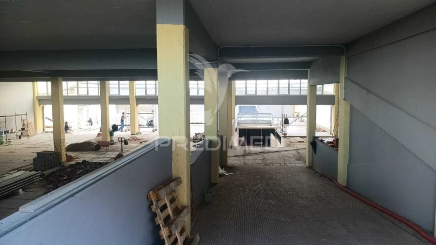 Armazém para Venda em Sacavém e Prior Velho Foto 8