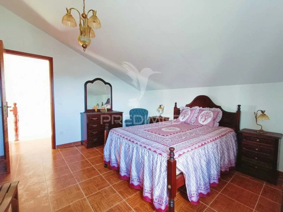 Moradia T9 para Venda em Gondemaria e Olival Foto 22