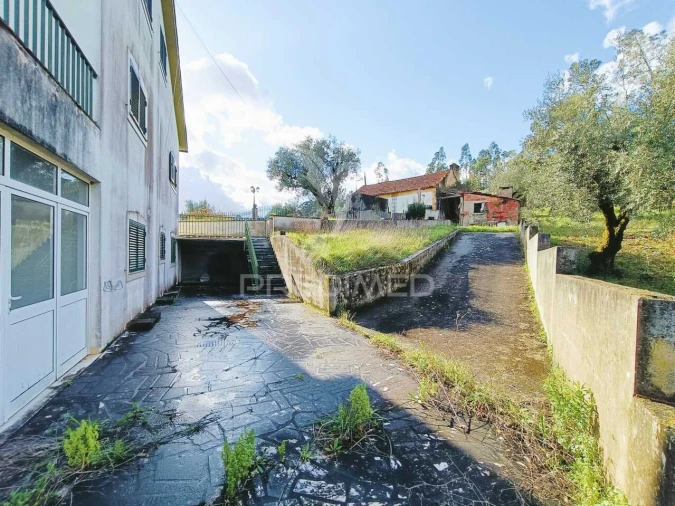 Moradia T9 para Venda em Gondemaria e Olival Foto 37