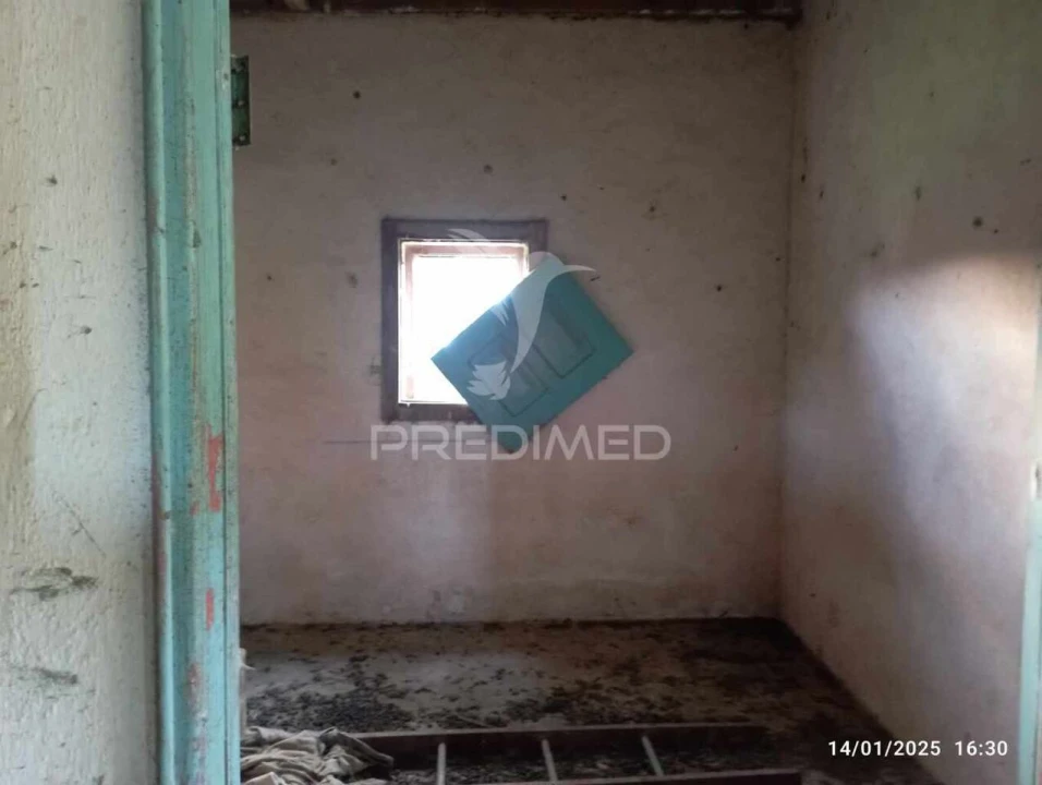 Moradia T3 para Venda em Rio de Couros e Casal dos Bernardos Foto 10