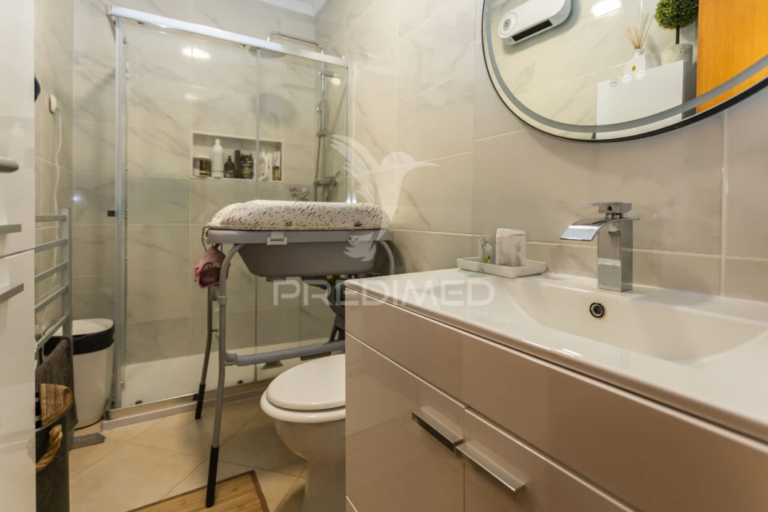 Apartamento T2 para Venda em Barreiro e Lavradio Foto 8