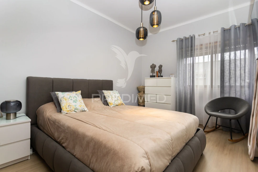 Apartamento T2 para Venda em Barreiro e Lavradio Foto 9