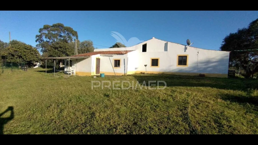 Quinta T3 para Venda em Santiago do Cacém, Santa Cruz e São Bartolomeu da Serra