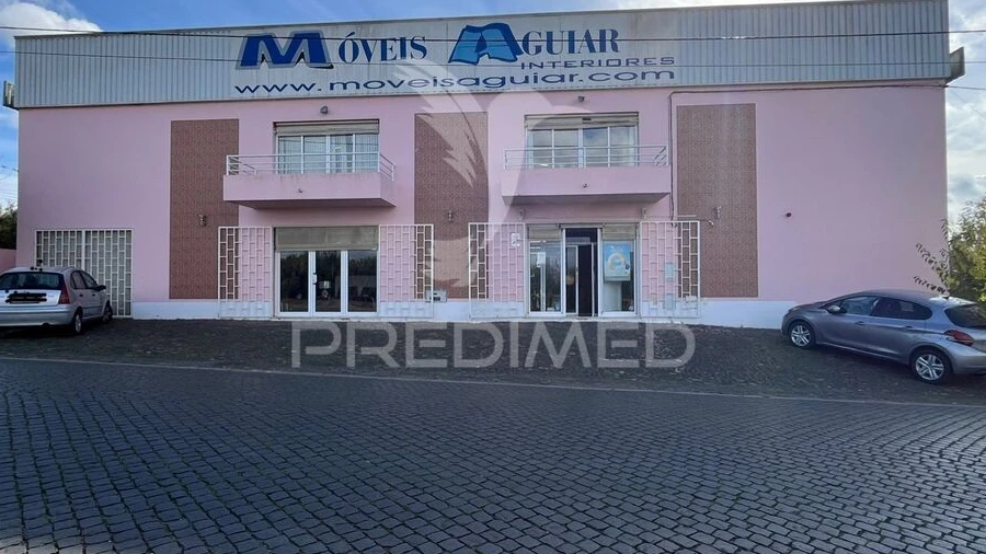 Armazém para Venda em Ferreira do Alentejo e Canhestros