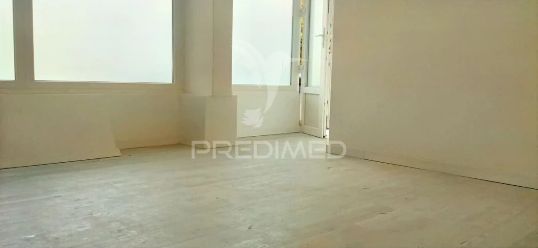 Loja para Venda em Laranjeiro e Feijó Foto 3