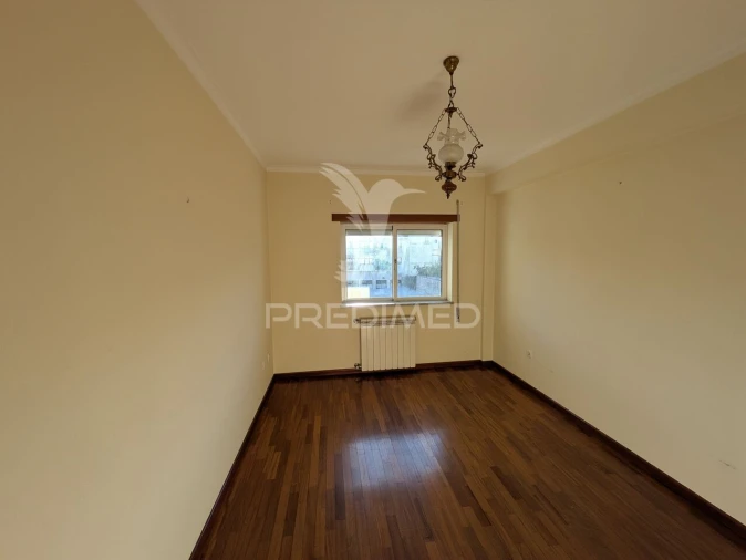 Apartamento T2 para Venda em Viseu Foto 11