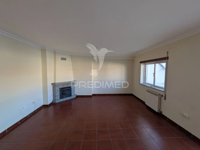 Apartamento T2 para Venda em Viseu Foto 2