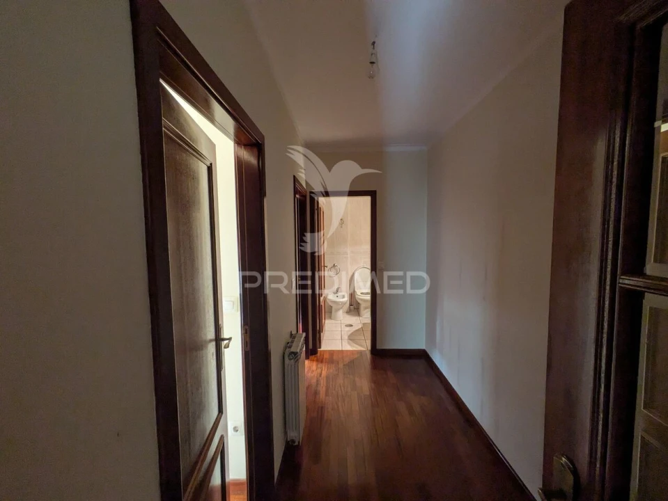 Apartamento T2 para Venda em Viseu Foto 8