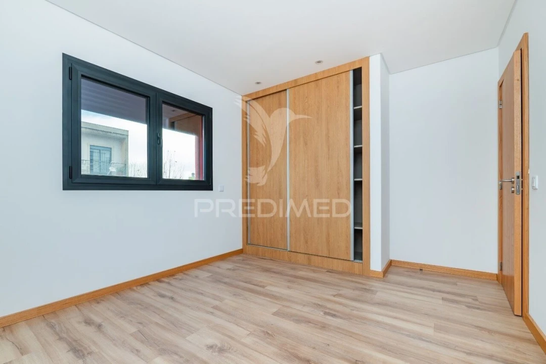 Apartamento T3 para Venda em Arco de Baúlhe e Vila Nune Foto 17