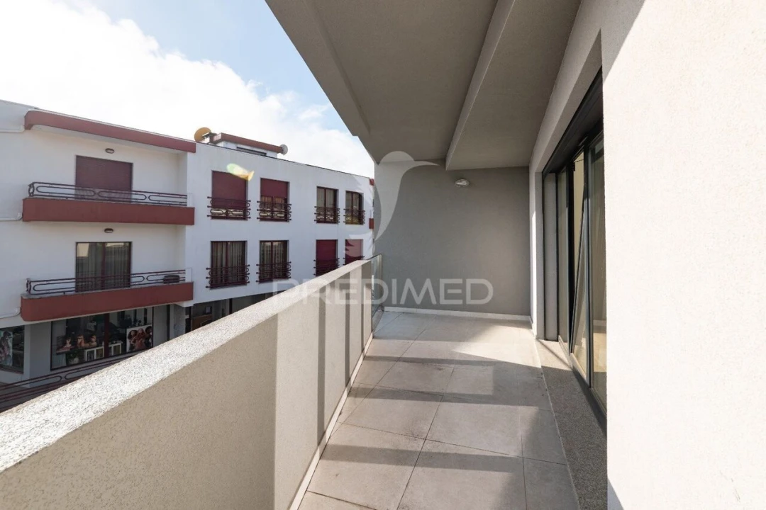 Apartamento T3 para Venda em Arco de Baúlhe e Vila Nune Foto 9