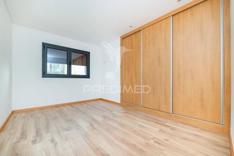 Apartamento T3 para Venda em Arco de Baúlhe e Vila Nune Foto 26