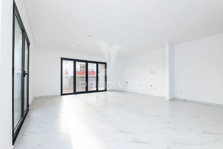 Apartamento T3 para Venda em Arco de Baúlhe e Vila Nune Foto 6