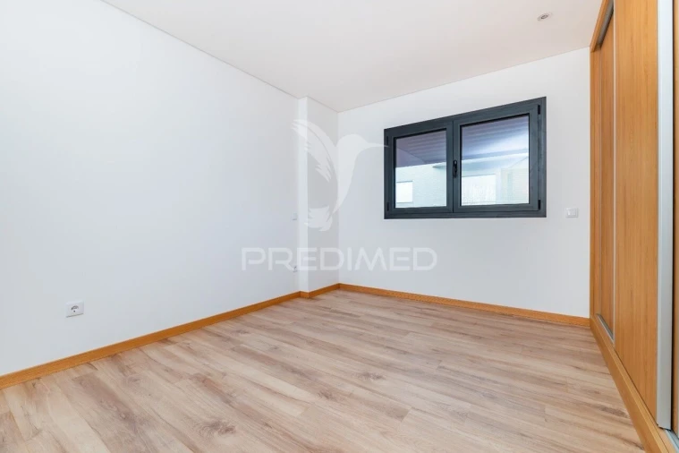 Apartamento T3 para Venda em Arco de Baúlhe e Vila Nune Foto 11