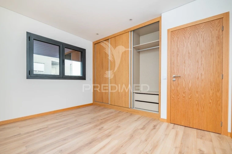 Apartamento T3 para Venda em Arco de Baúlhe e Vila Nune Foto 22