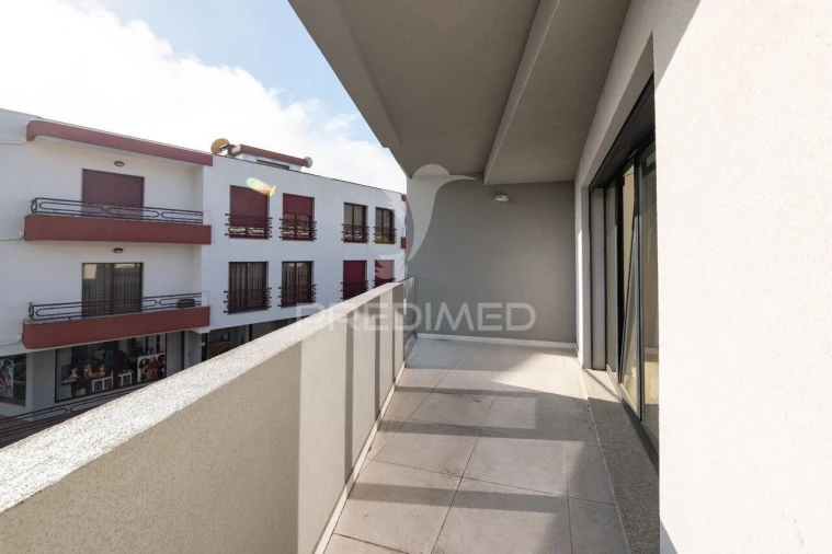 Apartamento T3 para Venda em Arco de Baúlhe e Vila Nune Foto 9