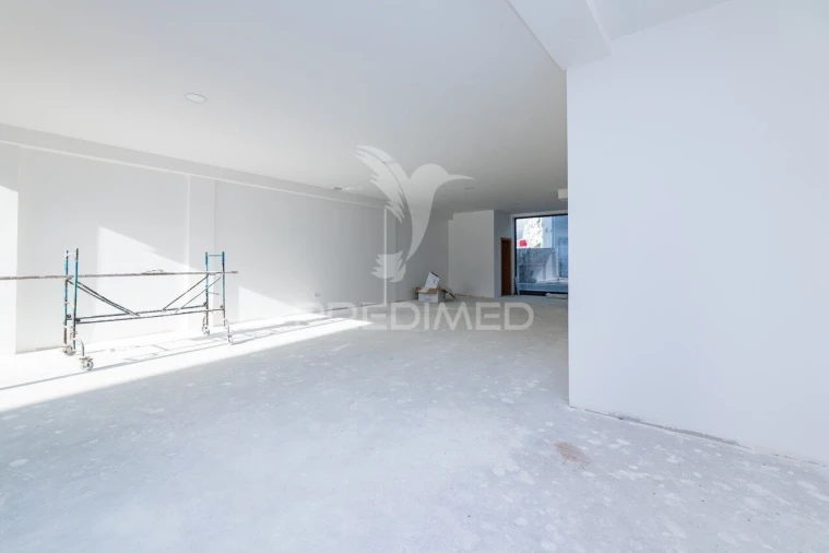 Loja para Venda em Arco de Baúlhe e Vila Nune Foto 13