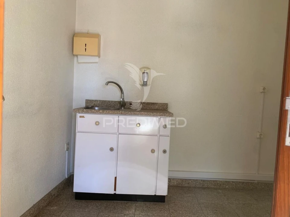 Loja para Venda em Amarante (São Gonçalo), Madalena, Cepelos e Gatão Foto 14