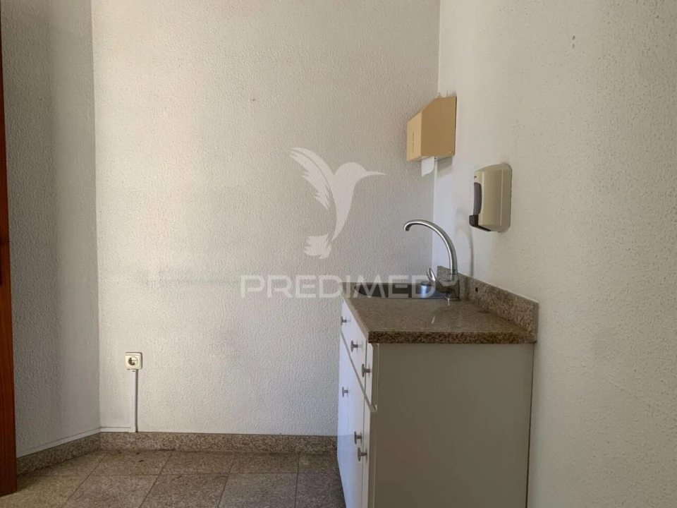 Loja para Venda em Amarante (São Gonçalo), Madalena, Cepelos e Gatão Foto 15