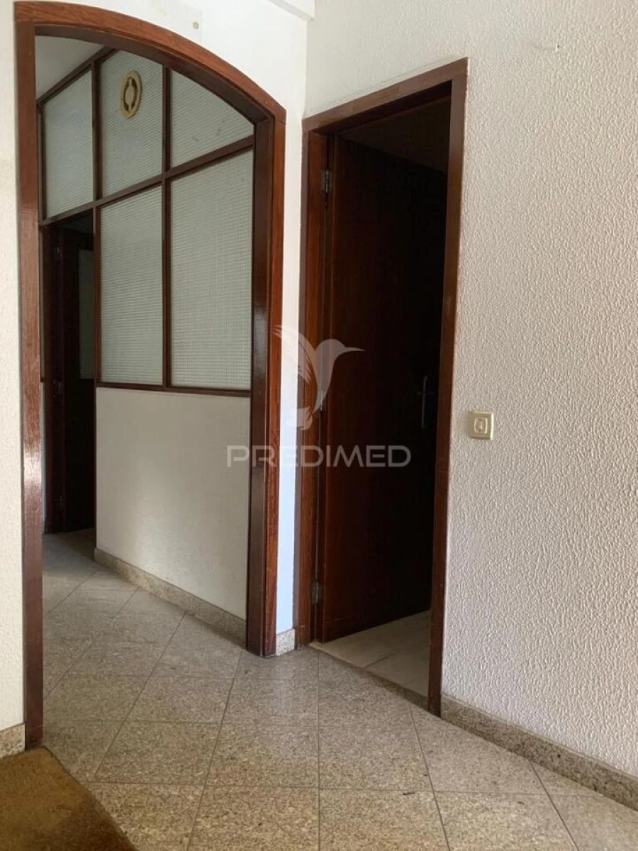 Loja para Venda em Amarante (São Gonçalo), Madalena, Cepelos e Gatão Foto 2