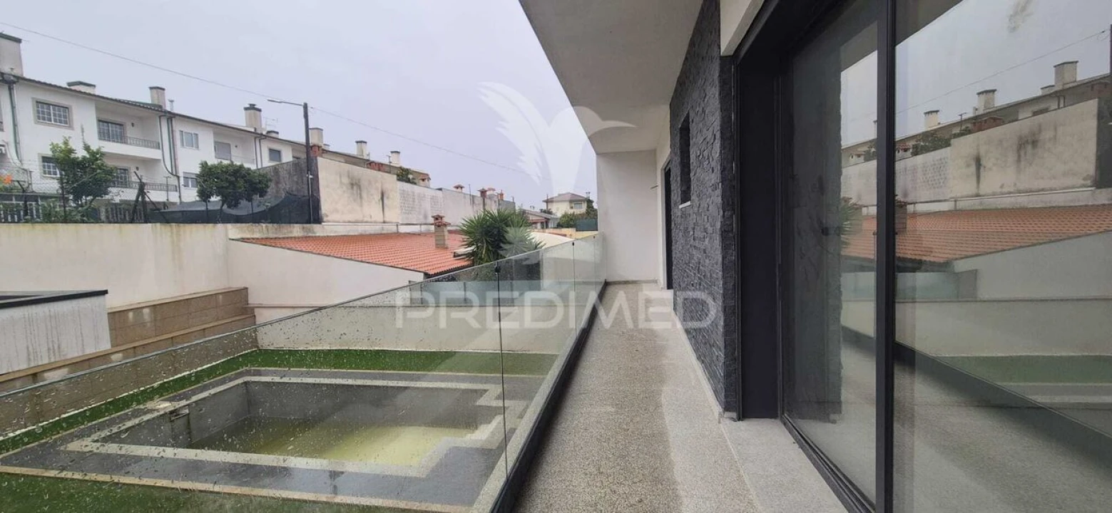 Moradia T4 para Venda em Ferreiros e Gondizalves Foto 23