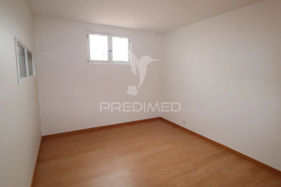 Escritório para Arrendamento em Braga (São José de São Lázaro e São João do Souto) Foto 6