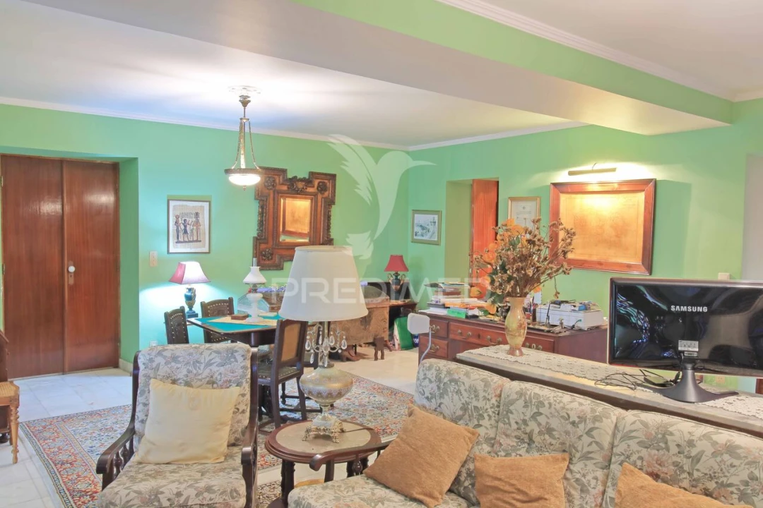 Moradia T4 para Venda em Angra (Santa Luzia) Foto 5