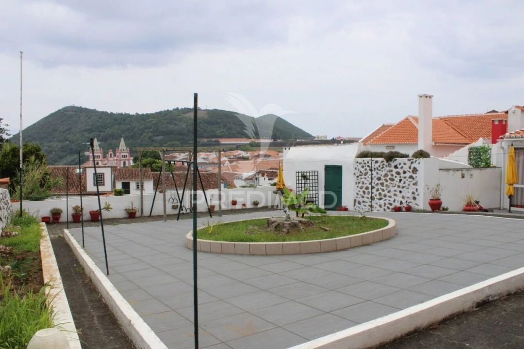 Moradia T4 para Venda em Angra (Santa Luzia) Foto 25