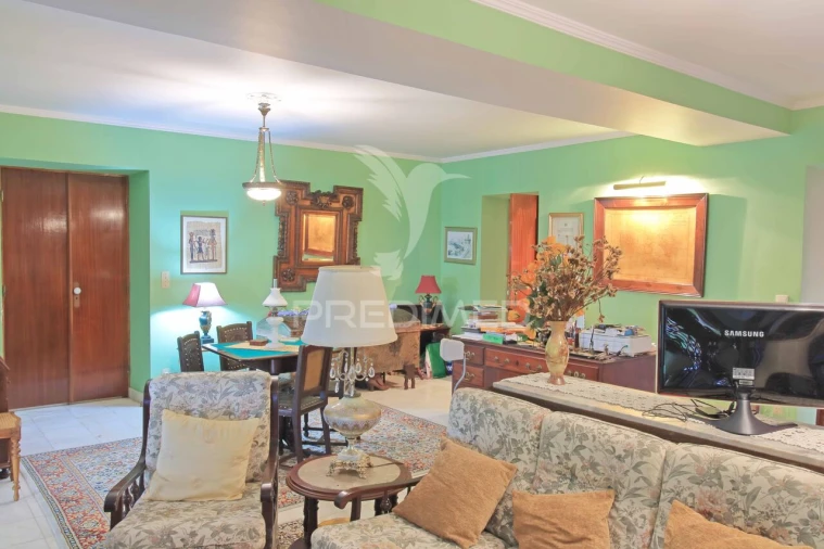 Moradia T4 para Venda em Angra (Santa Luzia) Foto 5