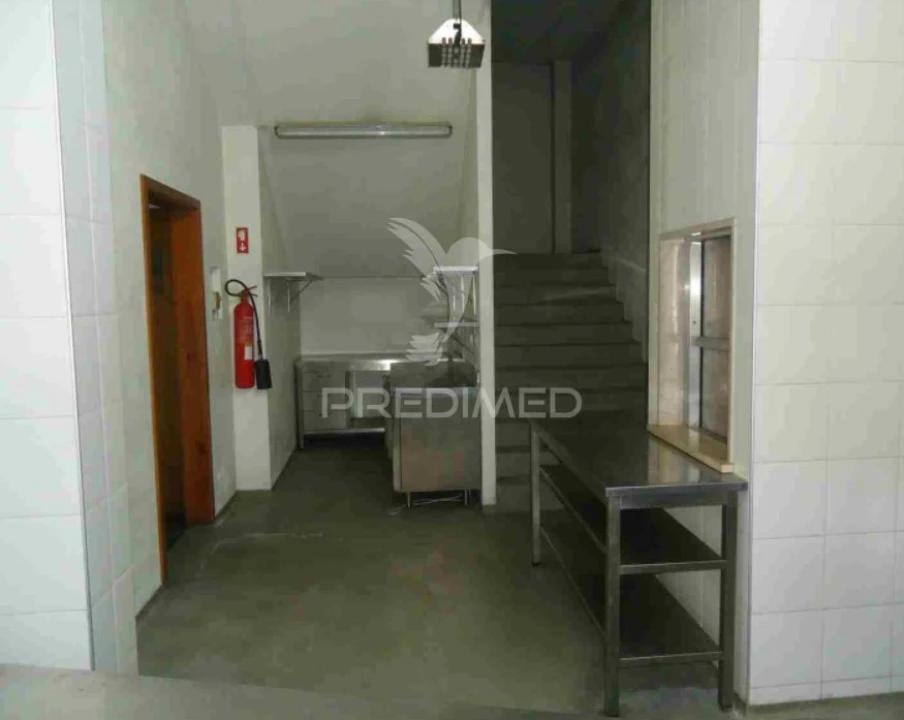 Loja para Venda em Ançã Foto 11