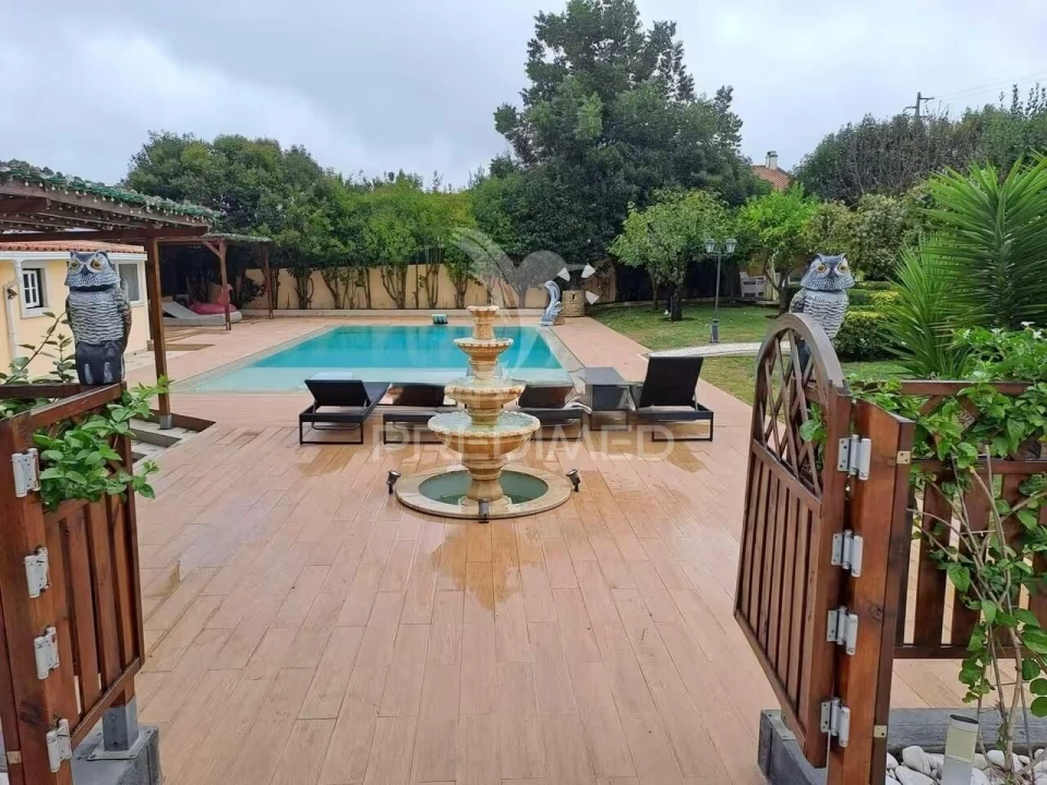 Moradia T3 para Venda em São João das Lampas e Terrugem Foto 2