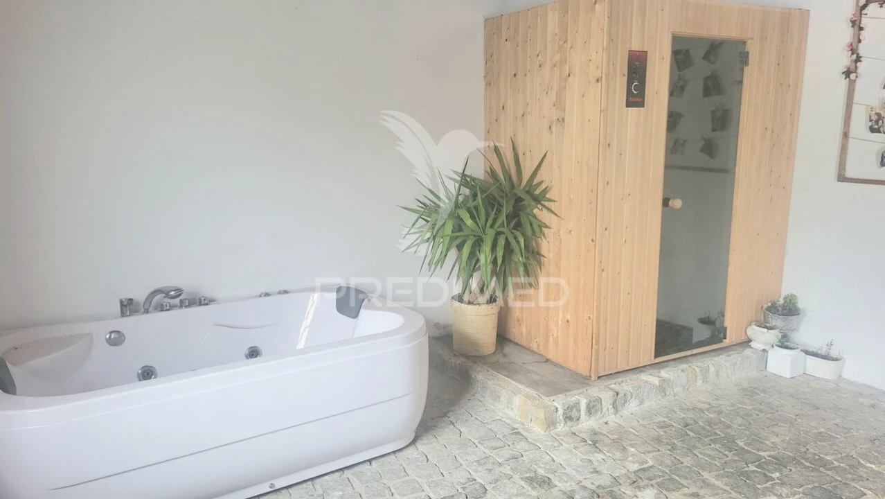 Moradia T4 para Venda em Fornelo e Vairão Foto 18