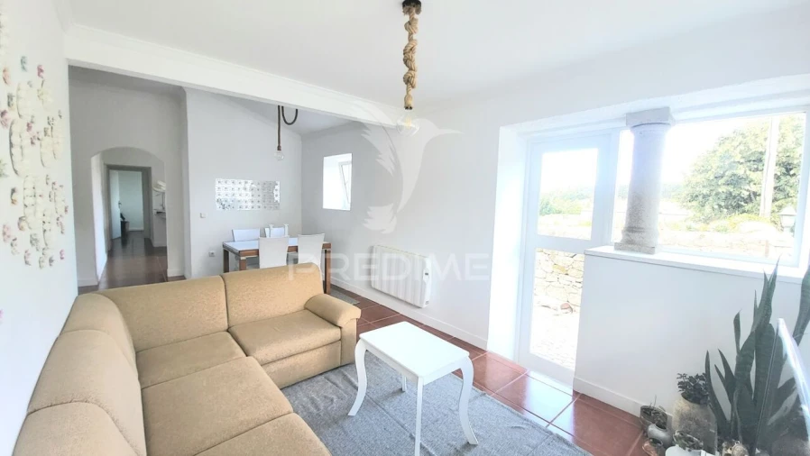 Moradia T4 para Venda em Fornelo e Vairão Foto 3