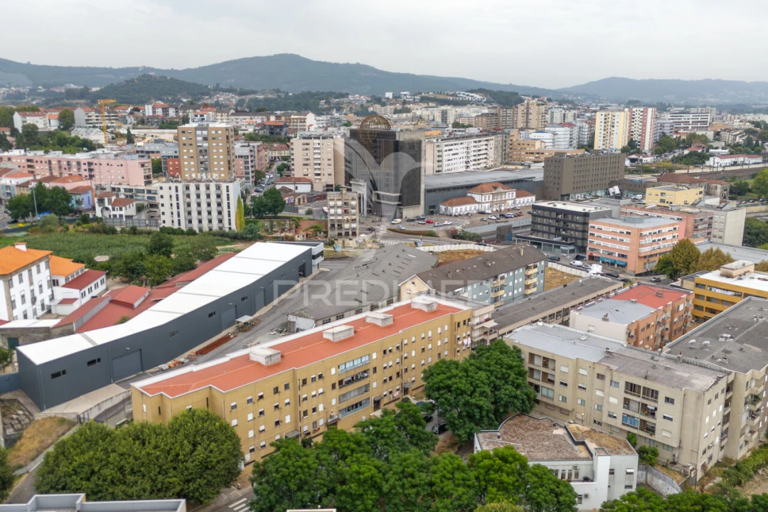 Garagem para Venda em Braga (Maximinos, Sé e Cividade) Foto 33