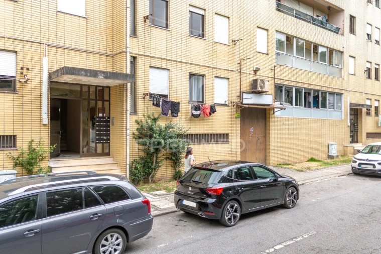 Garagem para Venda em Braga (Maximinos, Sé e Cividade) Foto 14