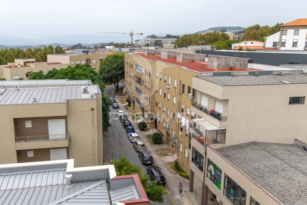 Garagem para Venda em Braga (Maximinos, Sé e Cividade) Foto 27