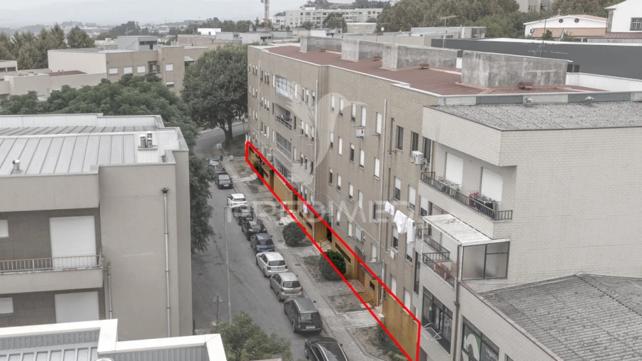 Garagem para Venda em Braga (Maximinos, Sé e Cividade)