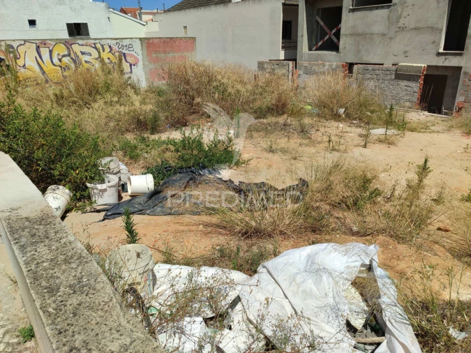Terreno para Venda em Santa Iria de Azoia, São João da Talha e Bobadela Foto 3